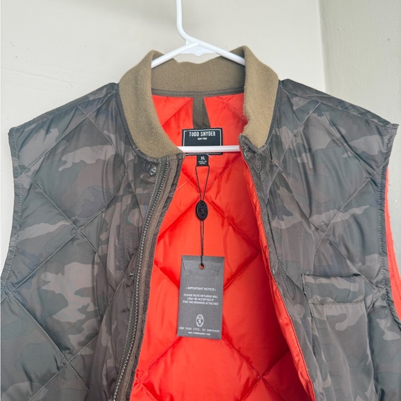 Todd Snyder Camouflage Quilted Vest with Orange Lining - Picture 6 of 6